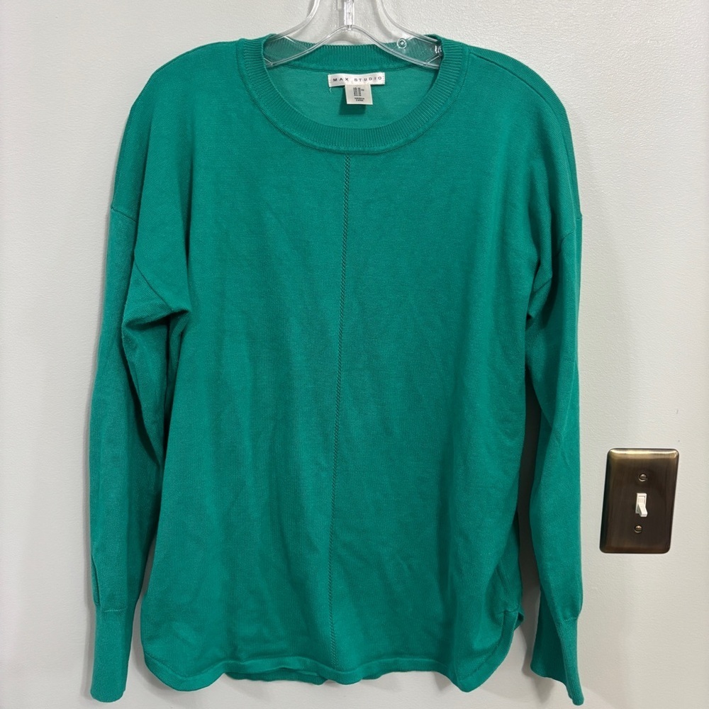 Max Studio Green Crew Neck Sweater medium